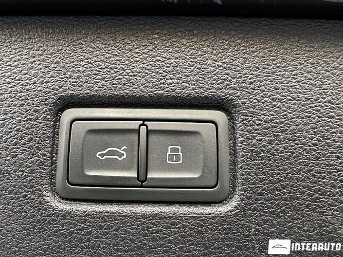 Audi Q7 72 interauto-car