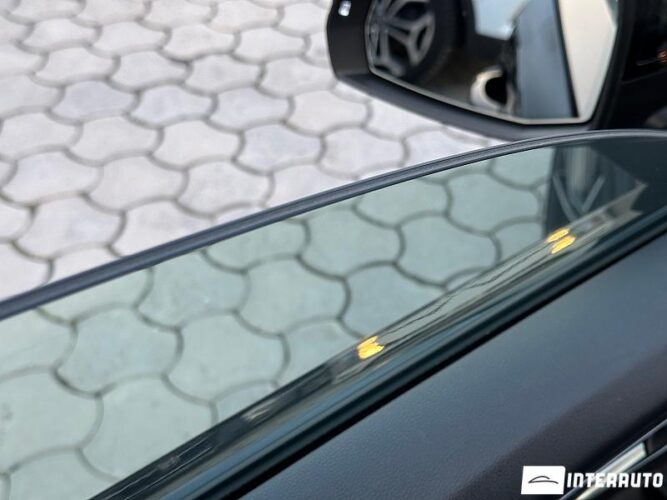 Audi Q7 68 interauto-car