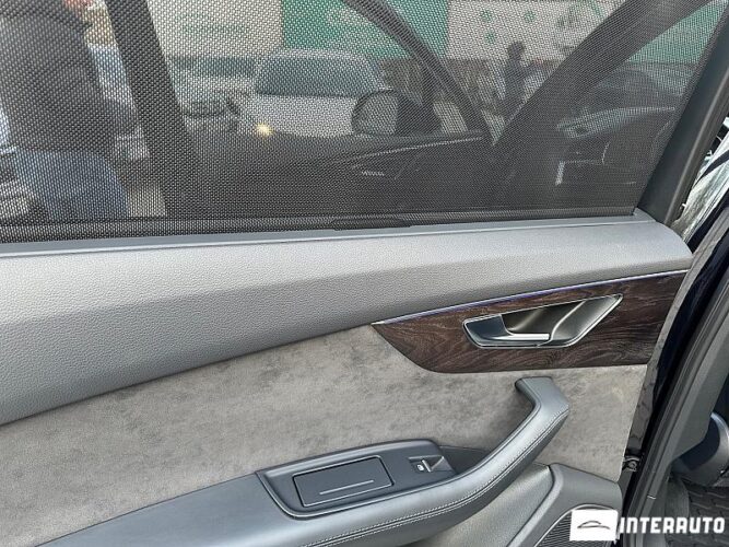 Audi Q7 67 interauto-car