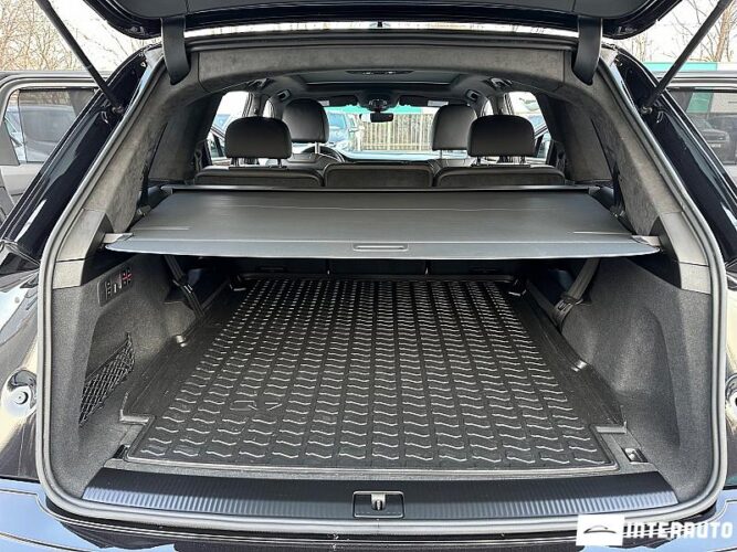 Audi Q7 69 interauto-car