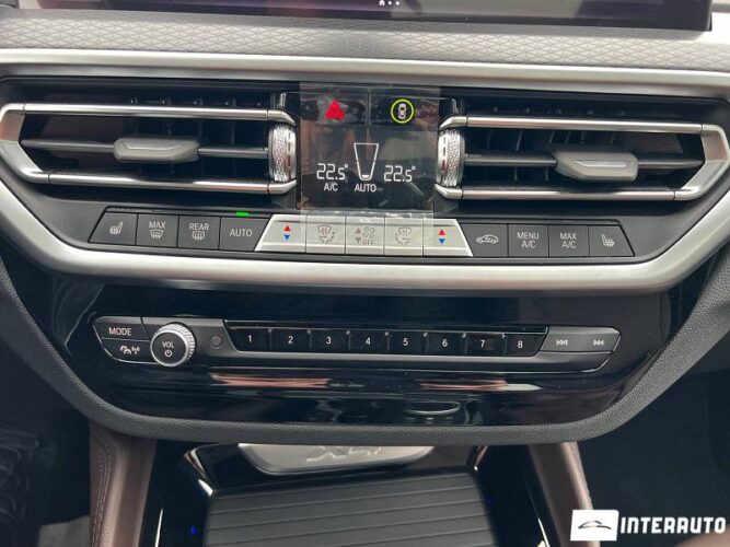 BMW X4 2.0D 39 interauto-car