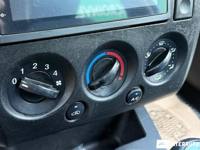 Ford Fiesta 38 interauto-car