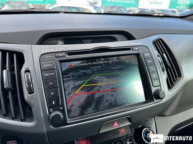 Kia Sportage 44 interauto-car