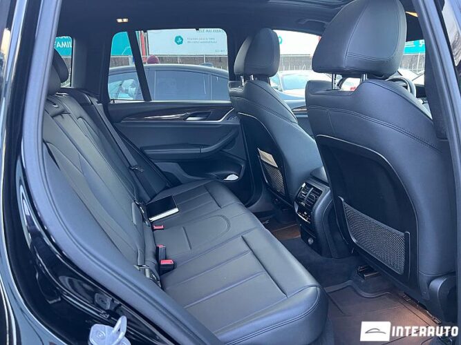 BMW X3 3.0i 36 interauto-car