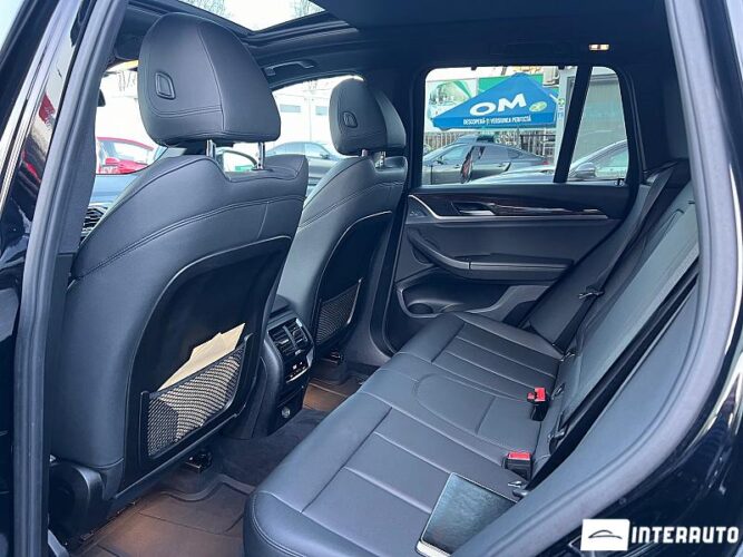 BMW X3 3.0i 35 interauto-car