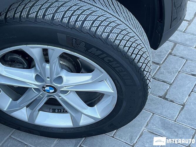 BMW X3 3.0i 46 interauto-car