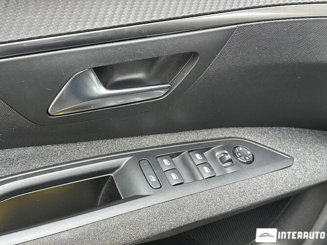 Peugeot 5008 41 interauto-car