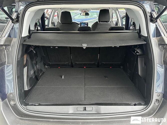 Peugeot 5008 44 interauto-car