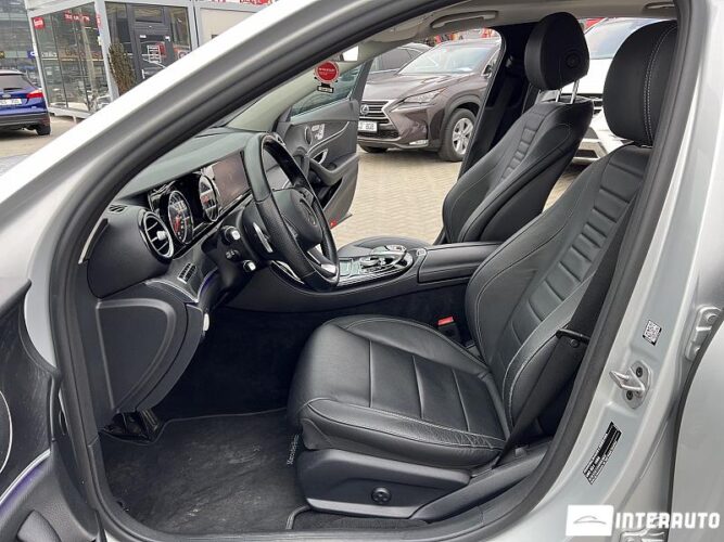 Mercedes E 220 40 interauto-car