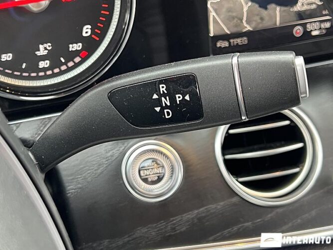 Mercedes E 220 58 interauto-car