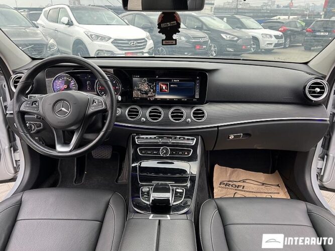 Mercedes E 220 41 interauto-car