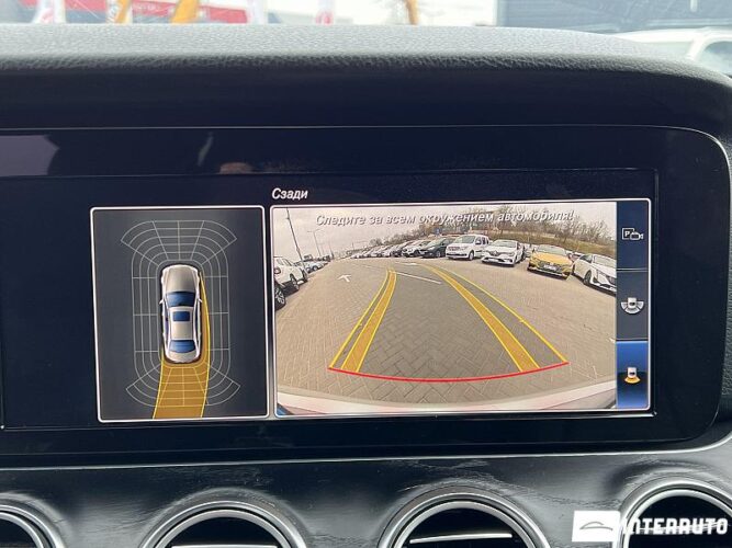 Mercedes E 220 44 interauto-car