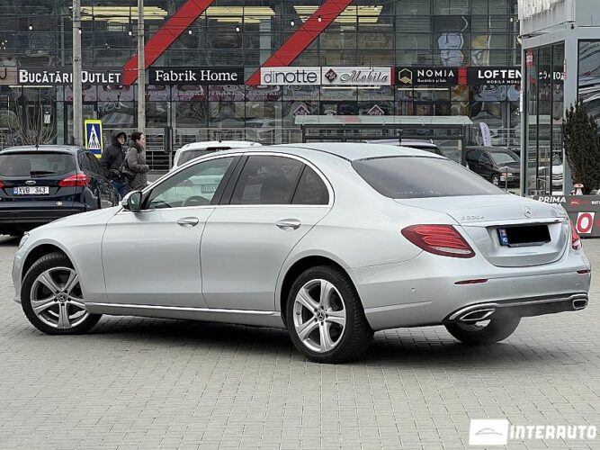 Mercedes E 220 39 interauto-car