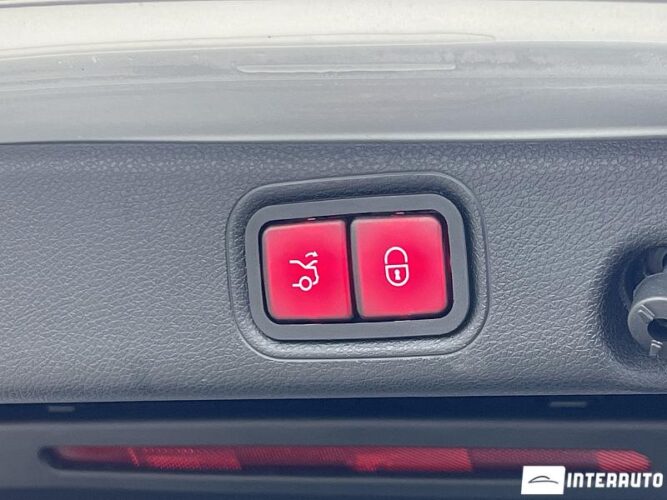 Mercedes E 220 59 interauto-car