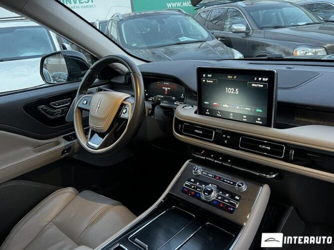 Lincoln Aviator 43 interauto-car