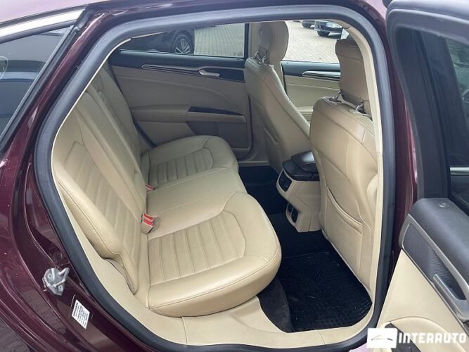 Ford Fusion 49 interauto-car