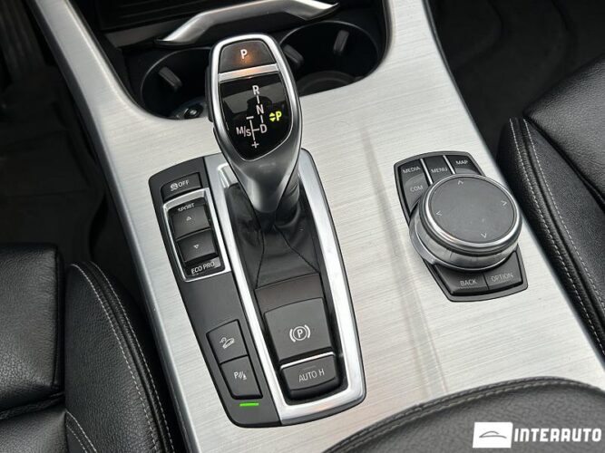 BMW X3 2.8i 44 interauto-car