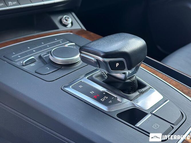 Audi Q5 45 interauto-car