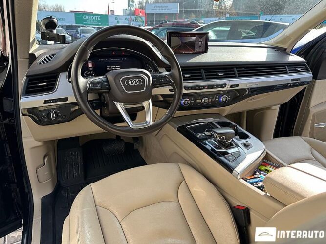 Audi Q7 35 interauto-car