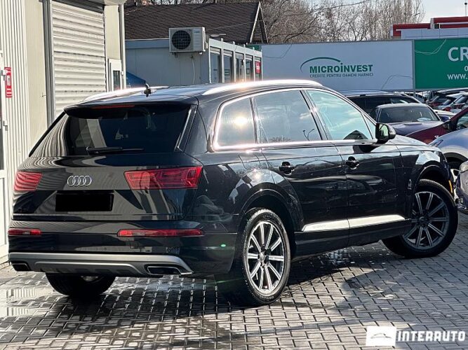 Audi Q7 32 interauto-car