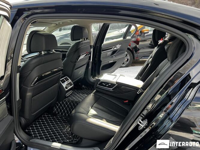 BMW 740e 58 interauto-car