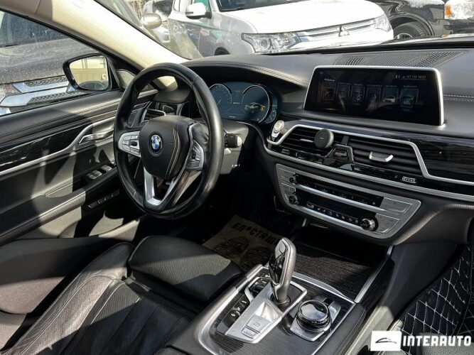 BMW 740e 56 interauto-car