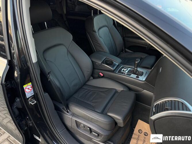 Audi Q7 50 interauto-car