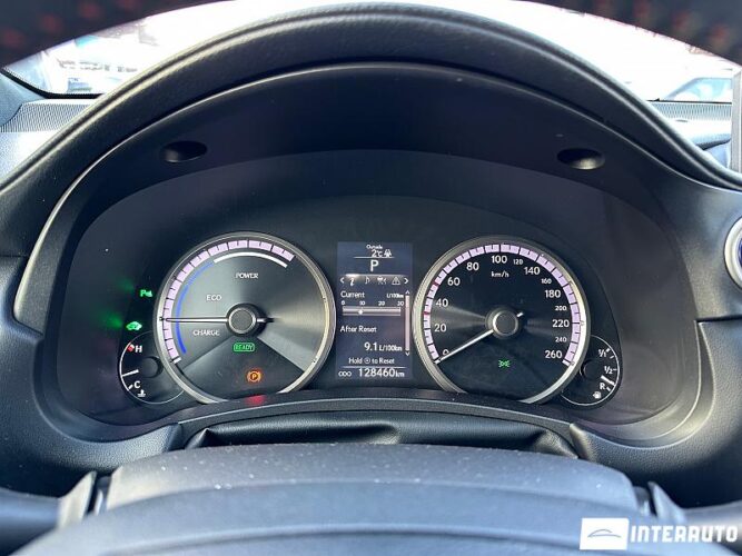 Lexus NX 300H 39 interauto-car