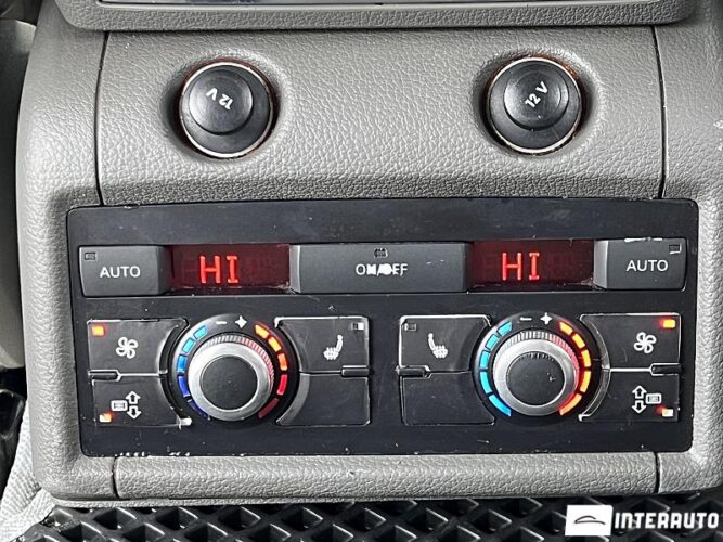 Audi Q7 49 interauto-car