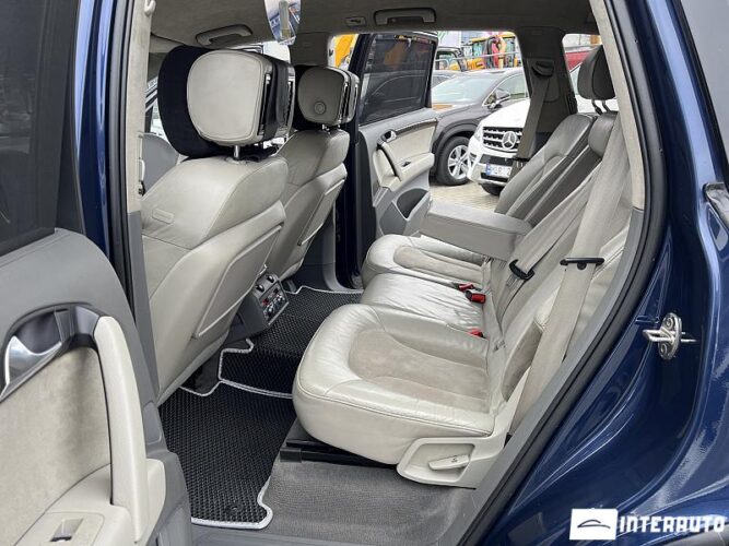 Audi Q7 48 interauto-car