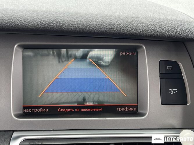 Audi Q7 45 interauto-car