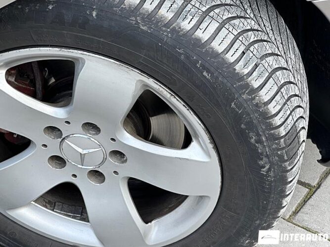 Mercedes E 280 49 interauto-car