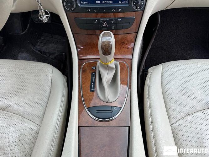 Mercedes E 280 41 interauto-car