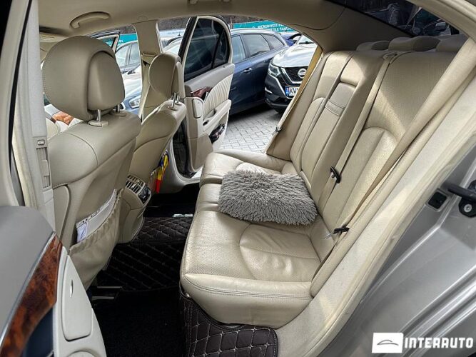 Mercedes E 280 47 interauto-car