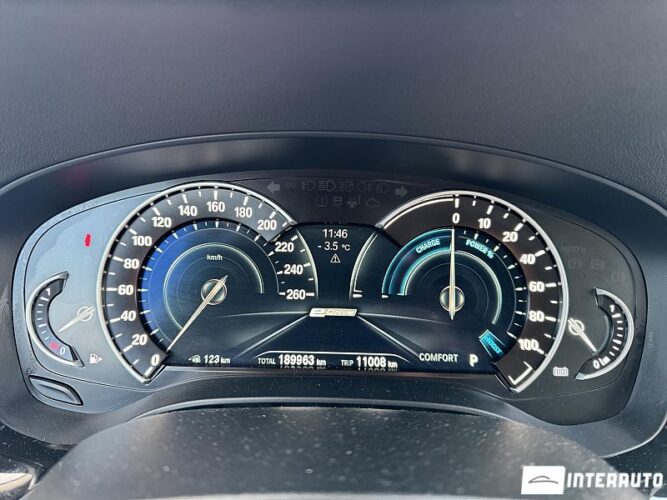 BMW 530e 52 interauto-car