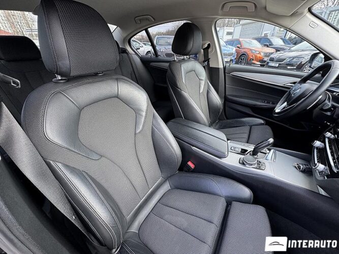 BMW 530e 50 interauto-car