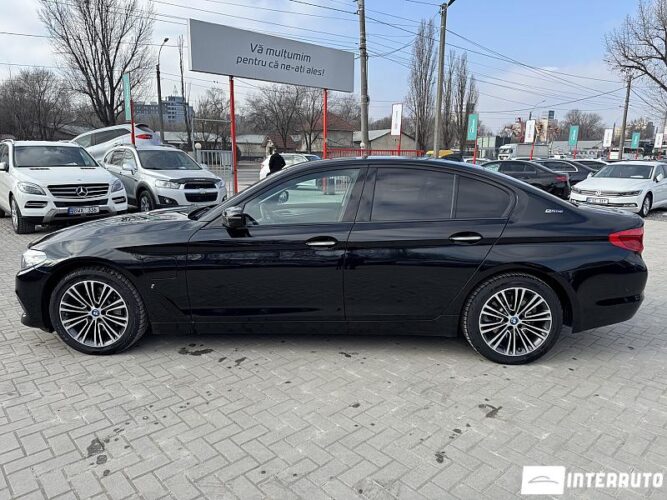 BMW 530e 43 interauto-car