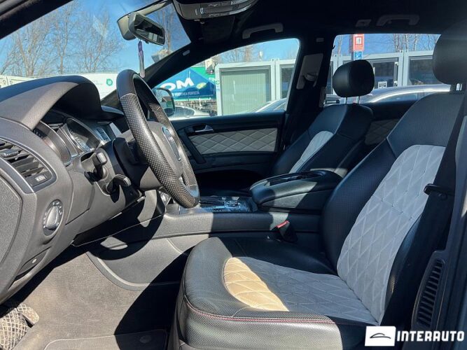 Audi Q7 35 interauto-car