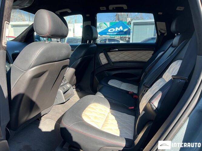 Audi Q7 47 interauto-car