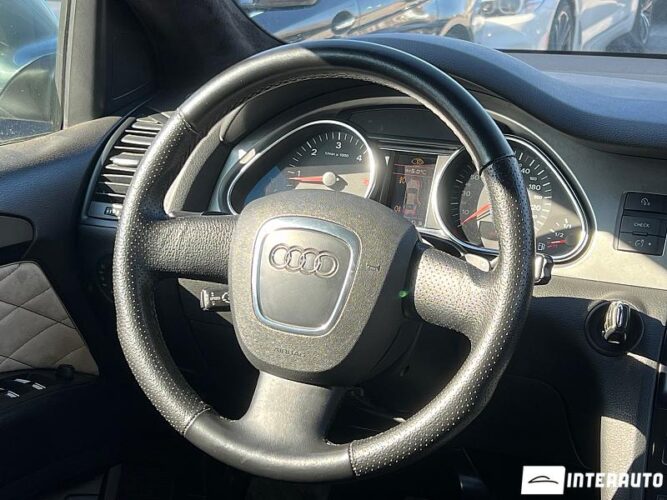 Audi Q7 38 interauto-car