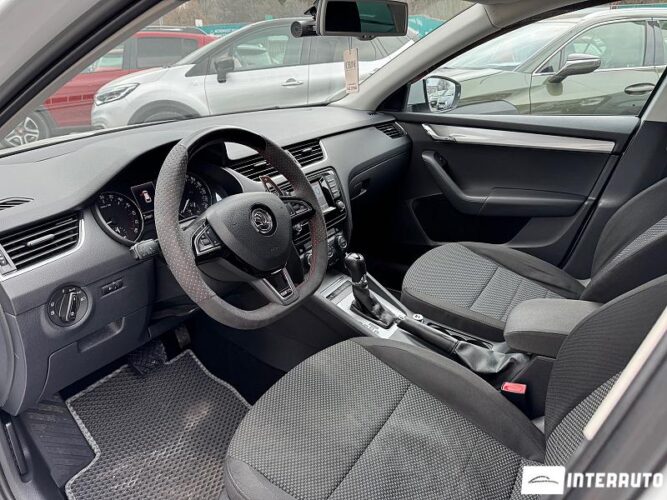 Skoda Octavia 33 interauto-car