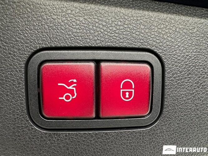 Mercedes E 300h 62 interauto-car