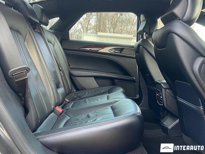 Lincoln MKZ 50 interauto-car