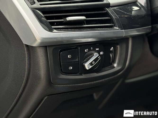 BMW X5 2.5D 42 interauto-car