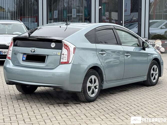 Toyota Prius 39 interauto-car