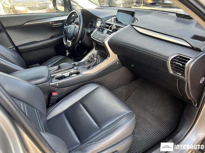 Lexus NX 300H 49 interauto-car