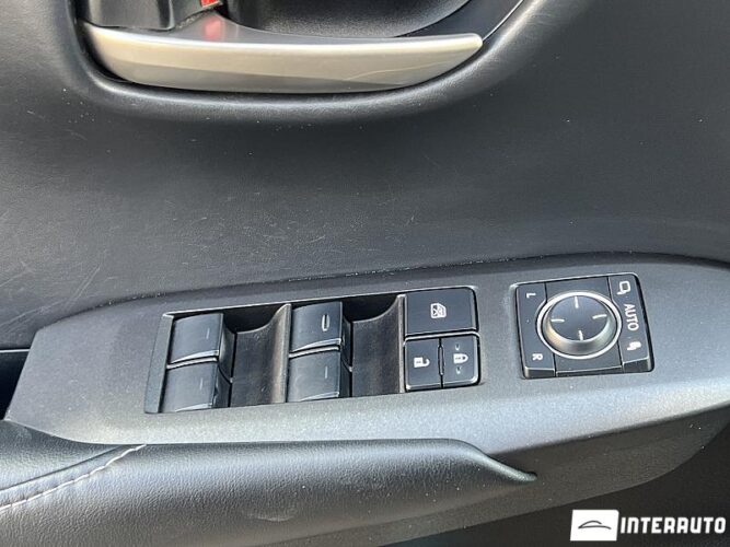 Lexus NX 300H 38 interauto-car