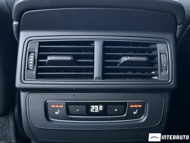 Audi Q7 54 interauto-car