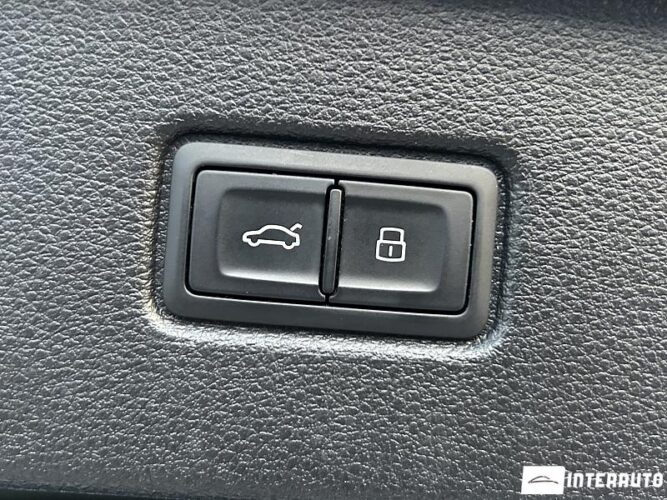 Audi Q7 57 interauto-car