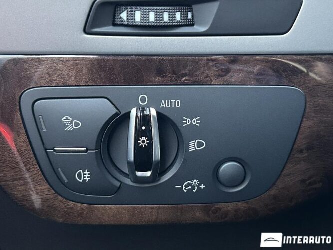 Audi Q7 45 interauto-car